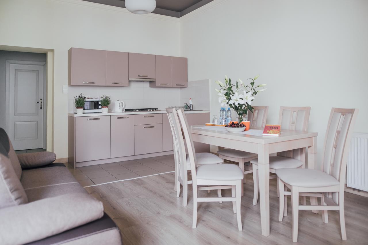 Apartament typu Deluxe z balkonem