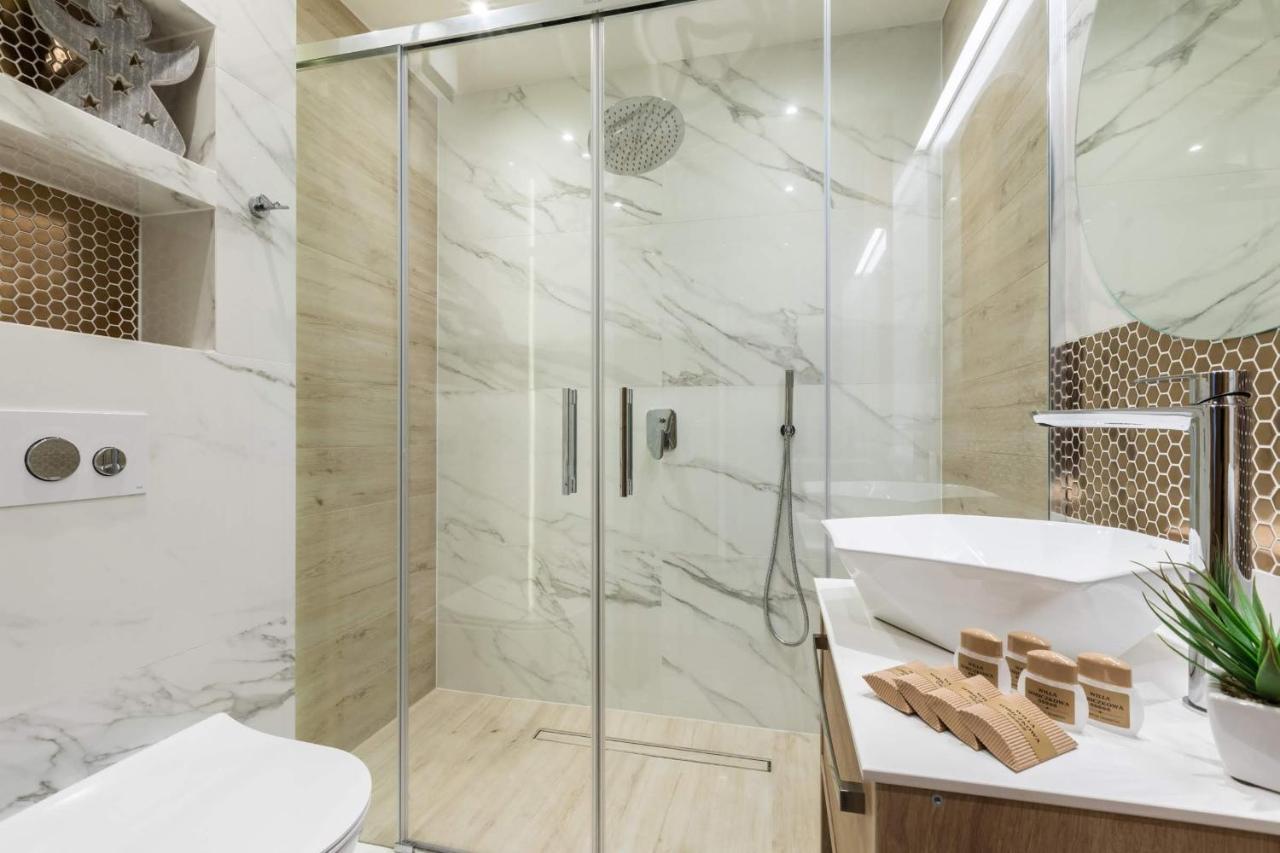 One-Bedroom Apartment,753193523:JPEG