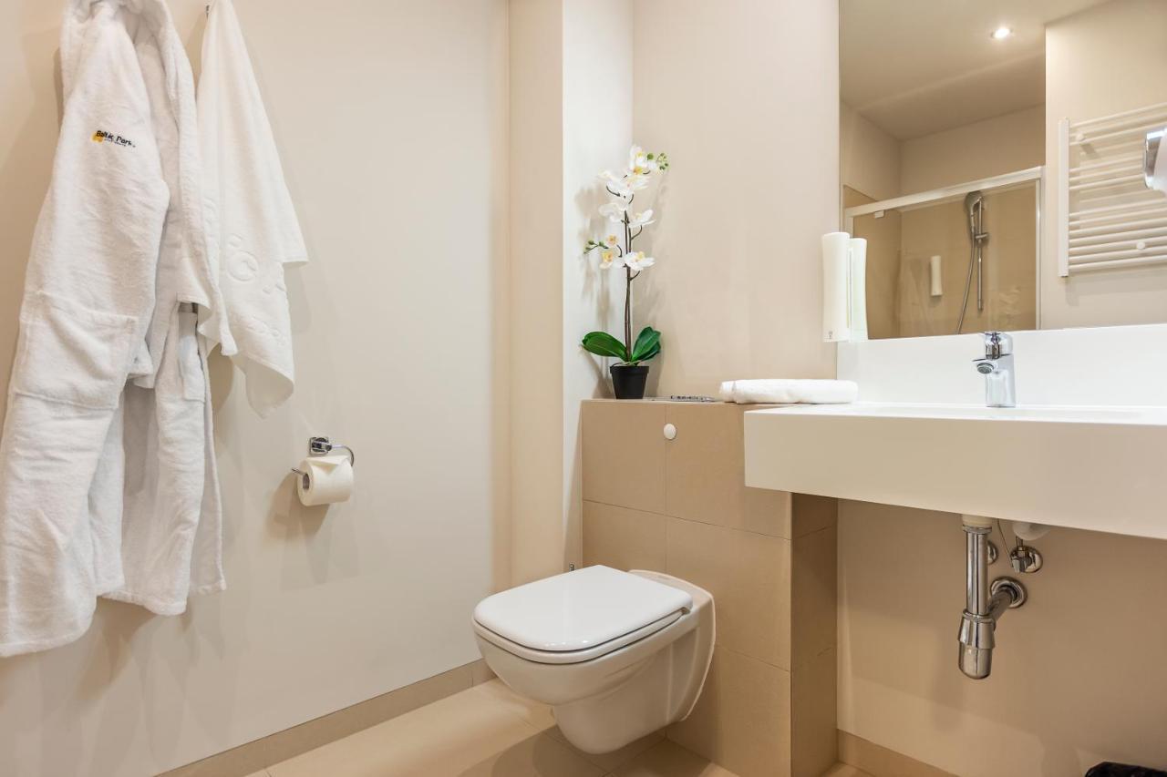 Apartament typu Studio z bocznym widokiem na morze