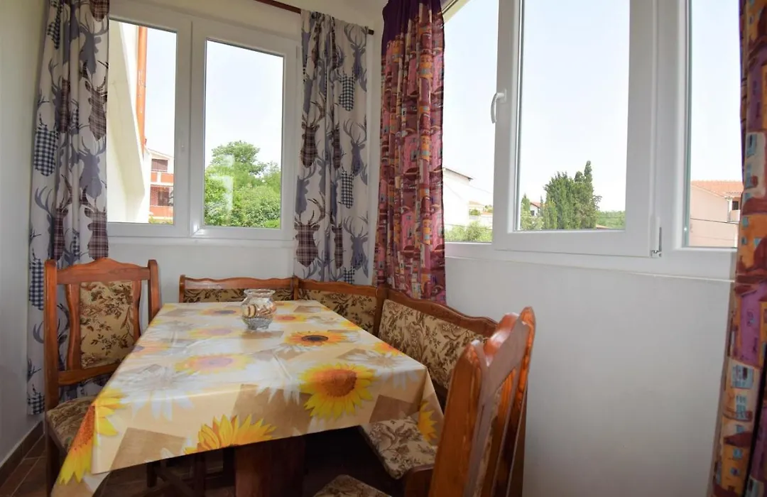 Apartments Mica-1