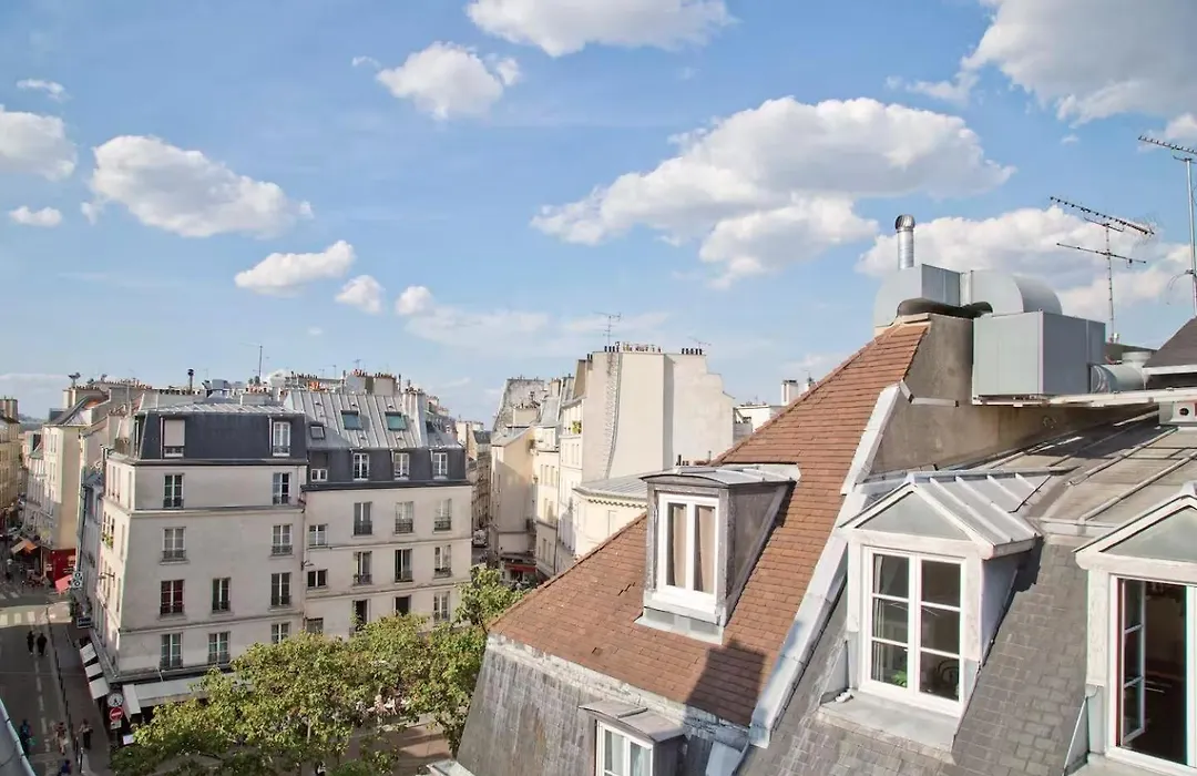 Charming Apt Near Pantheon-1