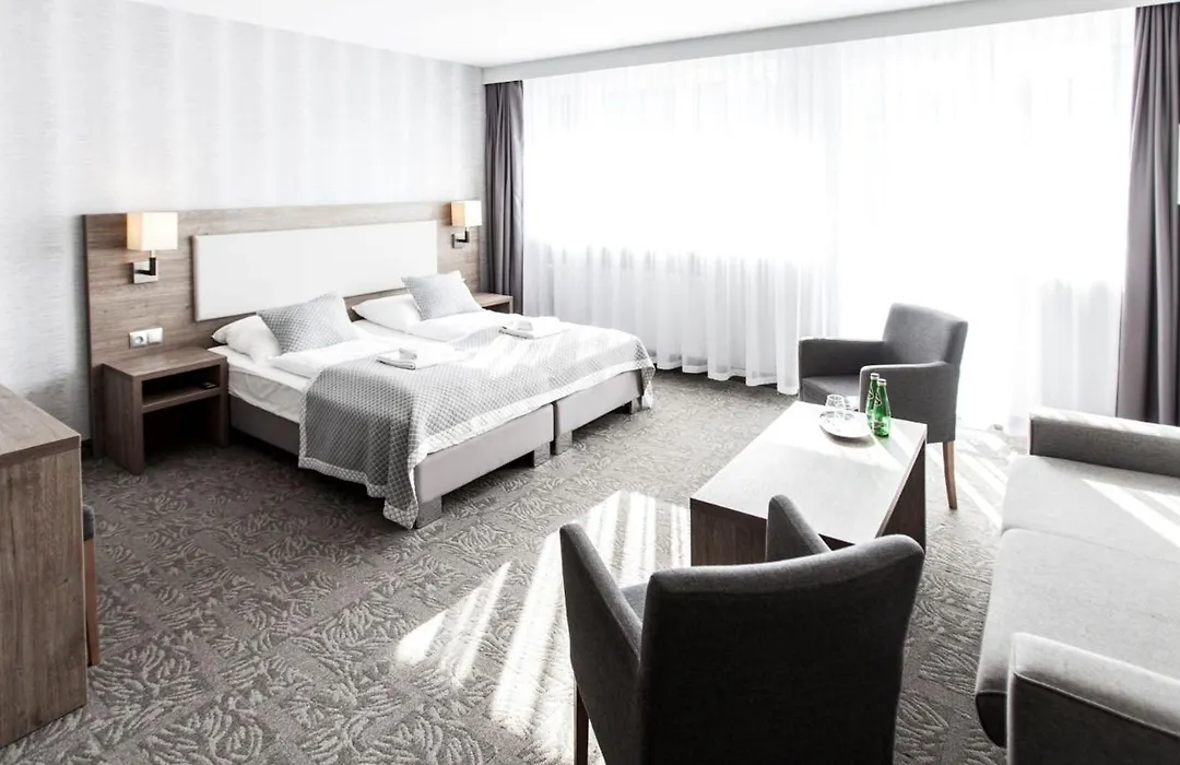 Grand Laola Spa-1