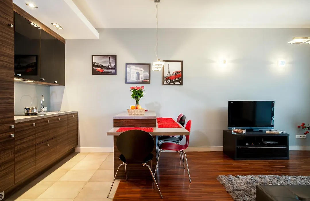 Platinum Towers E-Apartments-1