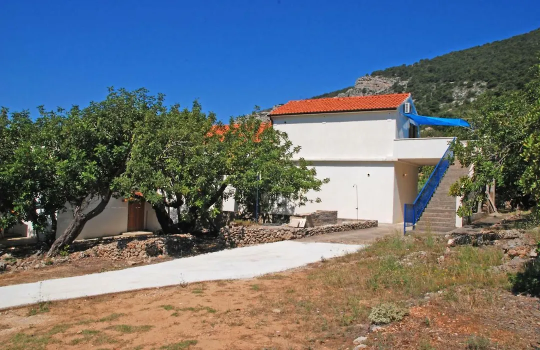 Apartments Bako Komiza-1