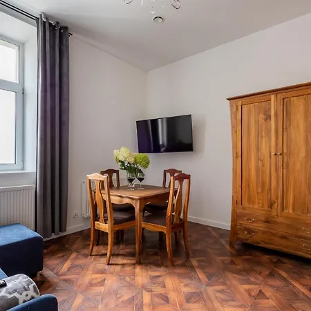 Kamienica Zamenhofa - Apartamenty na wynajem-3