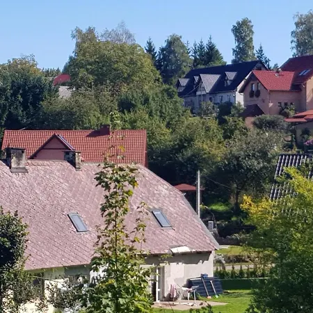 Pokoje Gościnne Art- Dworek-2