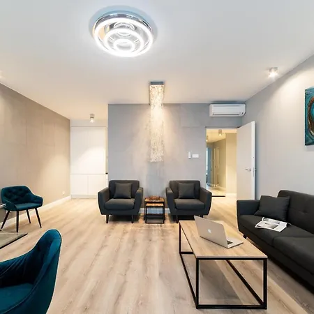 Platinum Towers E-Apartments-2