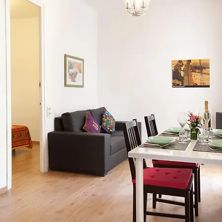 Centric Apartment El Molino Theater P1-3