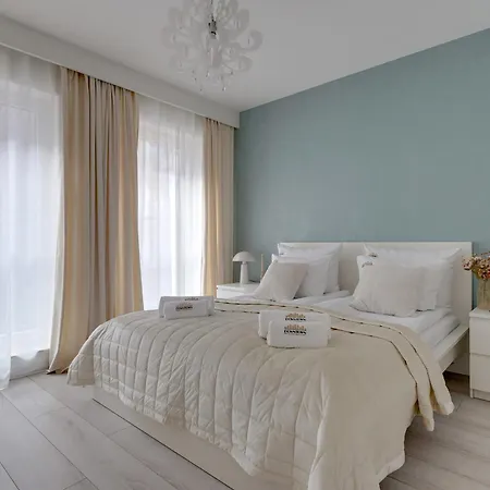 Chmielna Park - City Center & Parking By Downtown Apartments-3