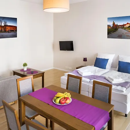 Emaus Apartments-3