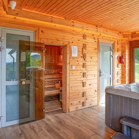 Jaworina- Apartamenty, Domki i Pokoje-2