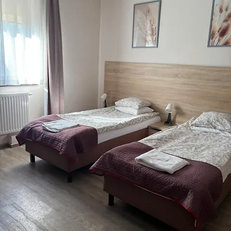 B & B Tomula-2