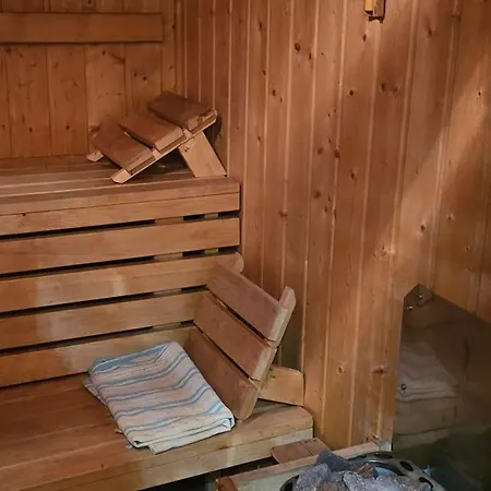 Letnia Willa Jacuzzi & Sauna-2