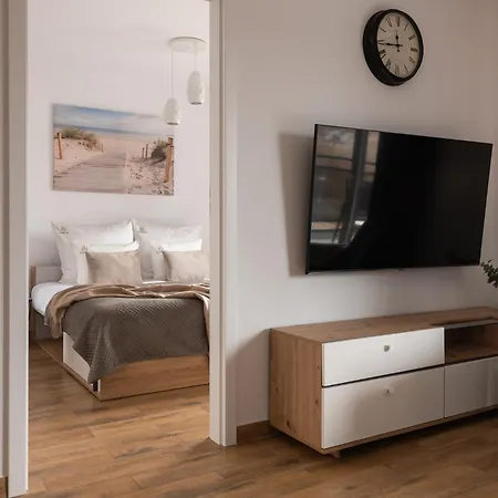 Flatbook Rodzinne Apartamenty Jantar Resort z Parkingiem, Placem Zabaw i Wiatą Grillową-2