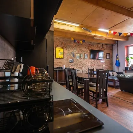 3 Bros' Hostel Cieszyn-2