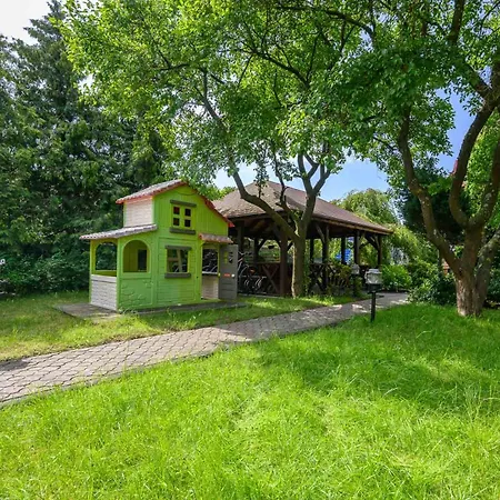 Pensjonat Tadeusz i Apartamenty w Darłówku-2