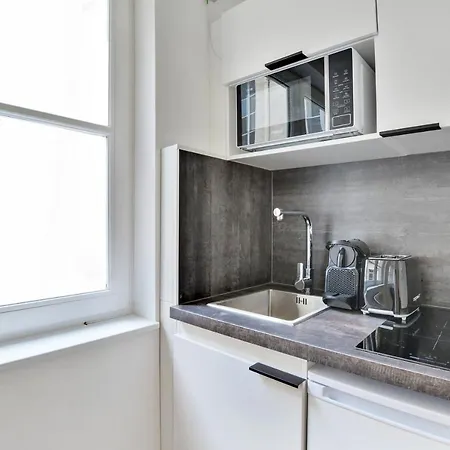 Pick A Flat'S Apartment In Louvre - Rue Sainte Anne-3