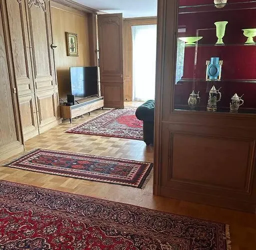 Apartament Avenue Foch Paryż