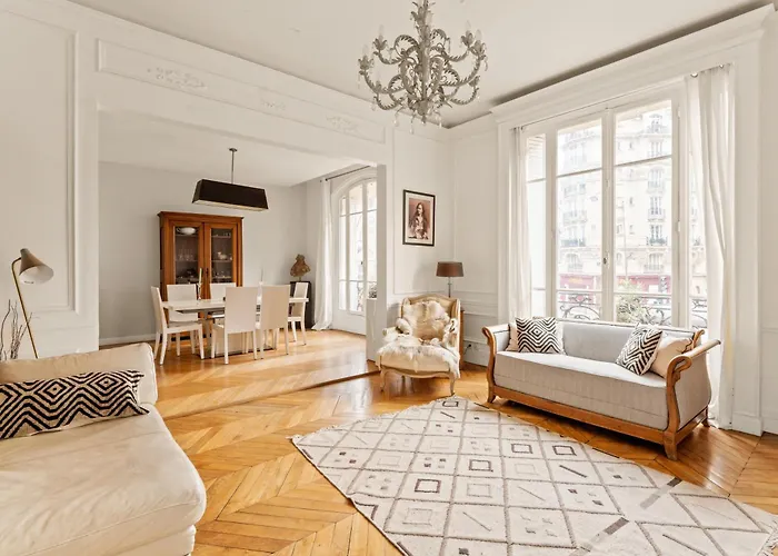Apartament Ecole Militaire Paryż