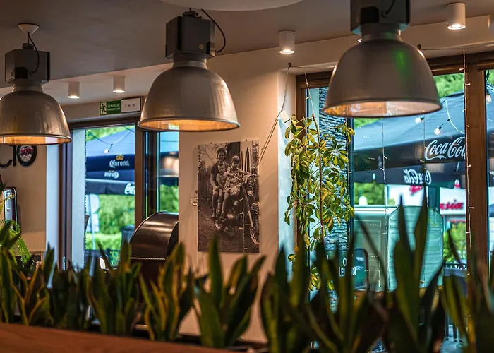 Gucio - pokoje z restauracją Szczyrk